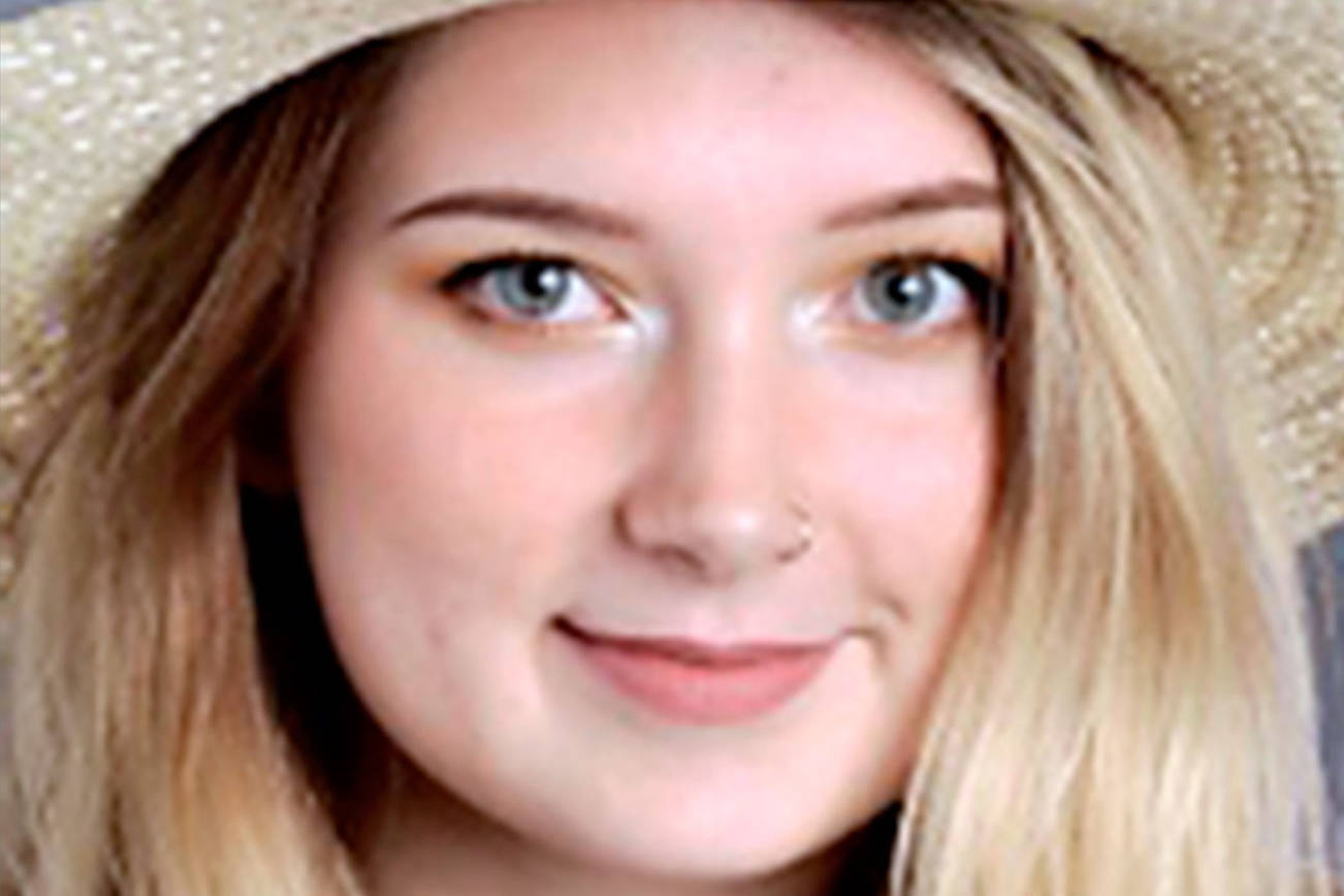 Bloomfield receives four-year college scholarship