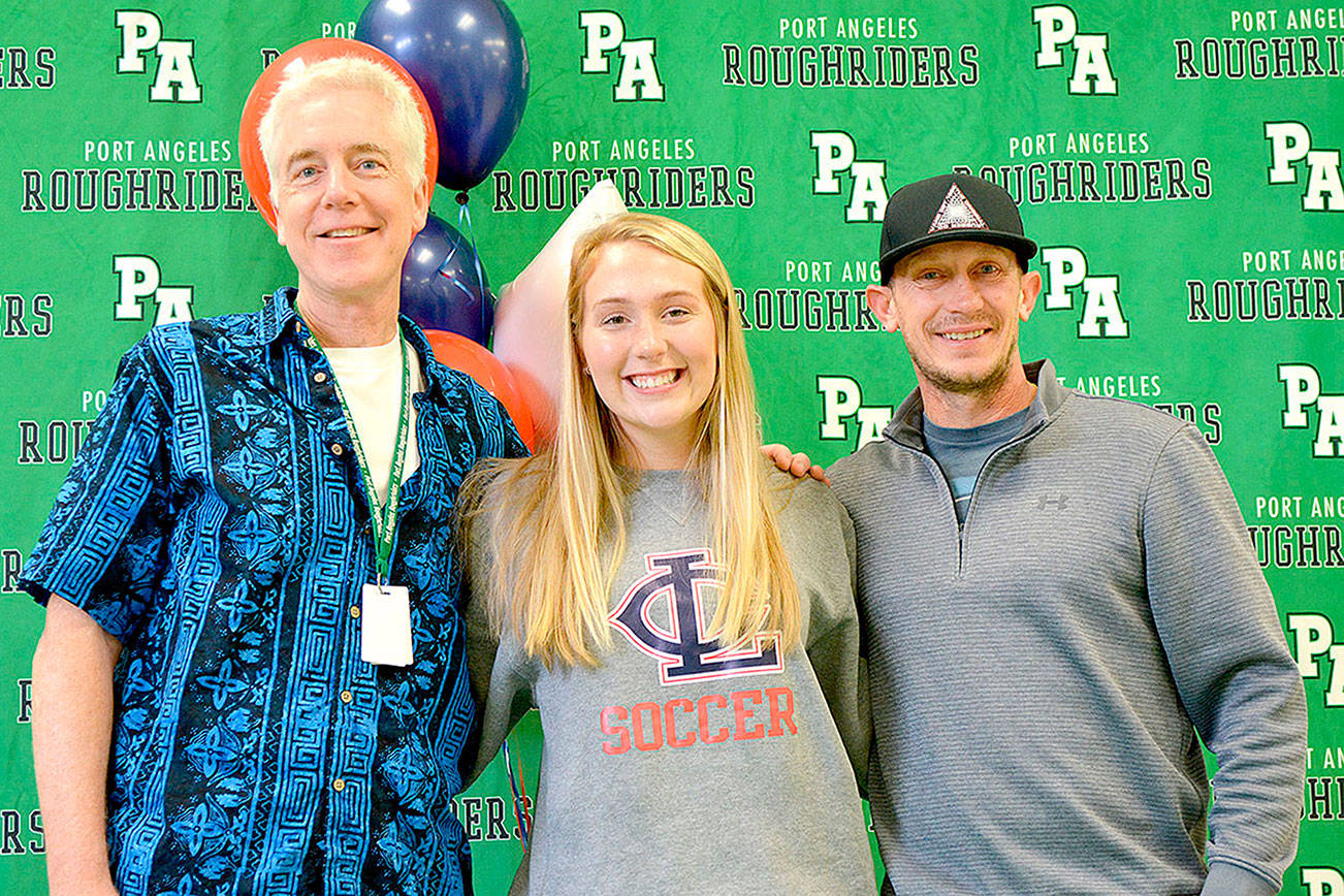GIRLS SOCCER: Port Angeles’ Money signs to play for Lower Columbia College