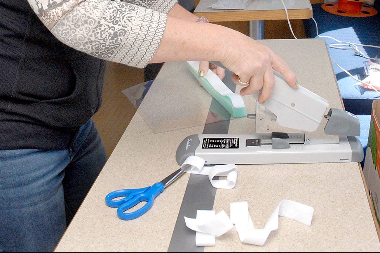 Mask-makers mobilize on Peninsula