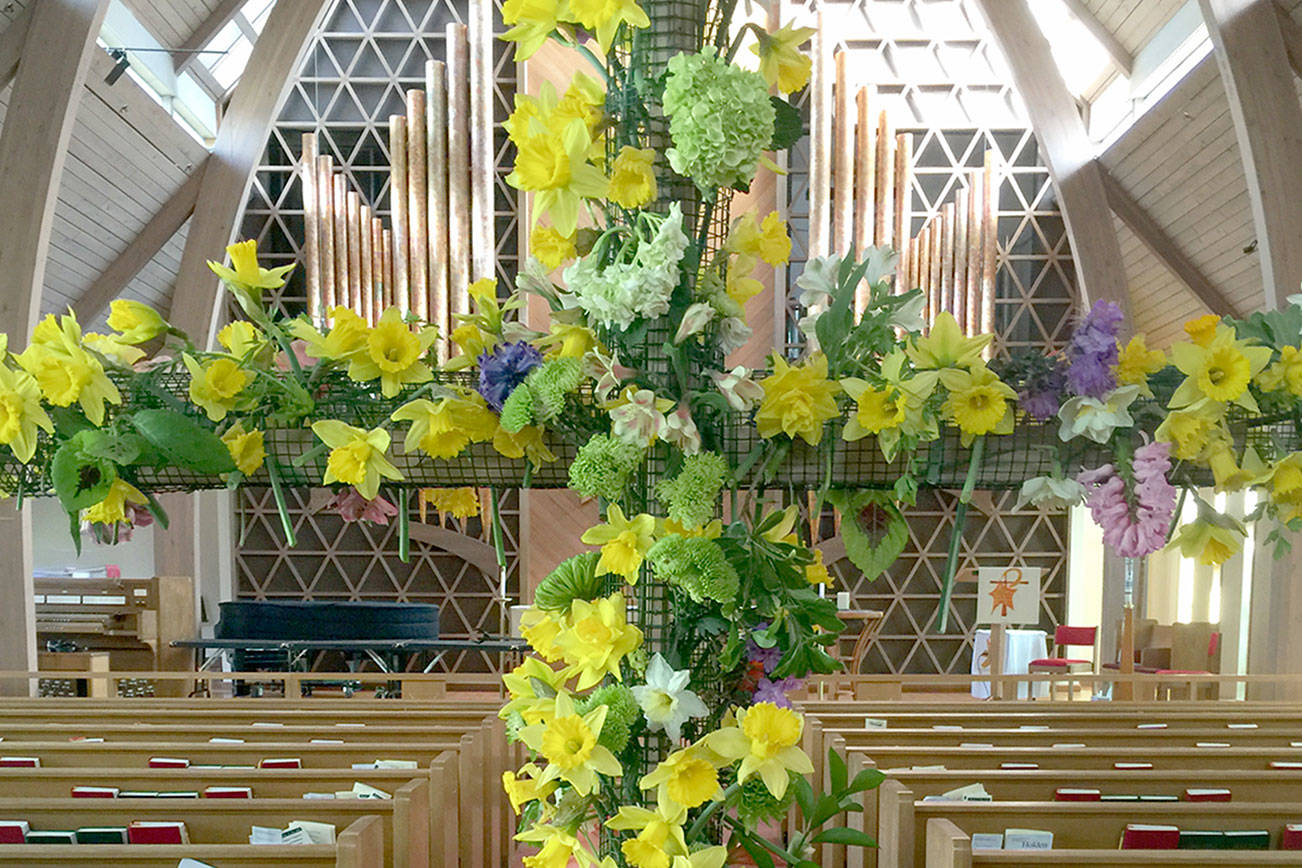 Faith communities find ways to celebrate holidays virtually