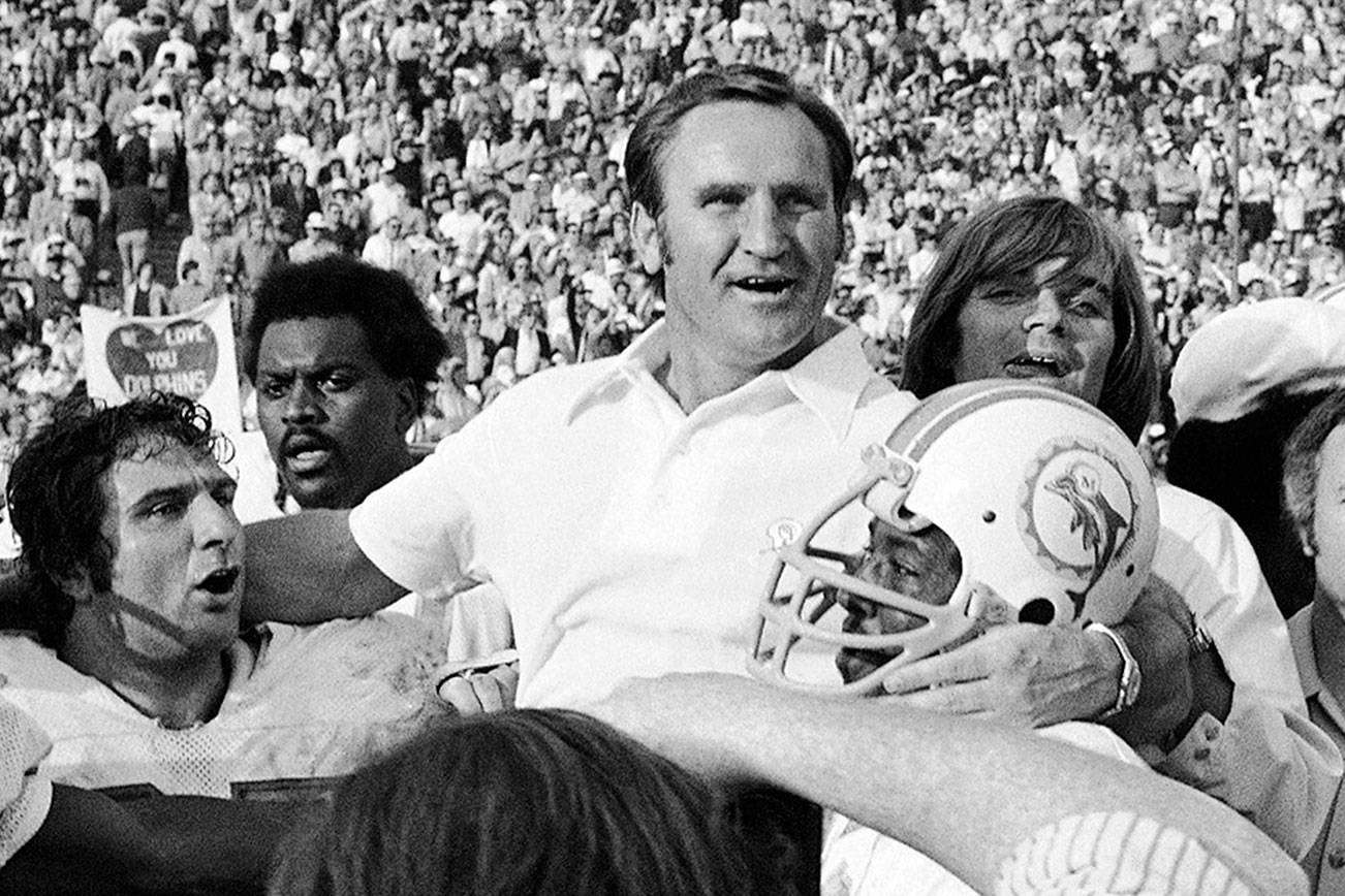Hall of Fame coach Don Shula dies
