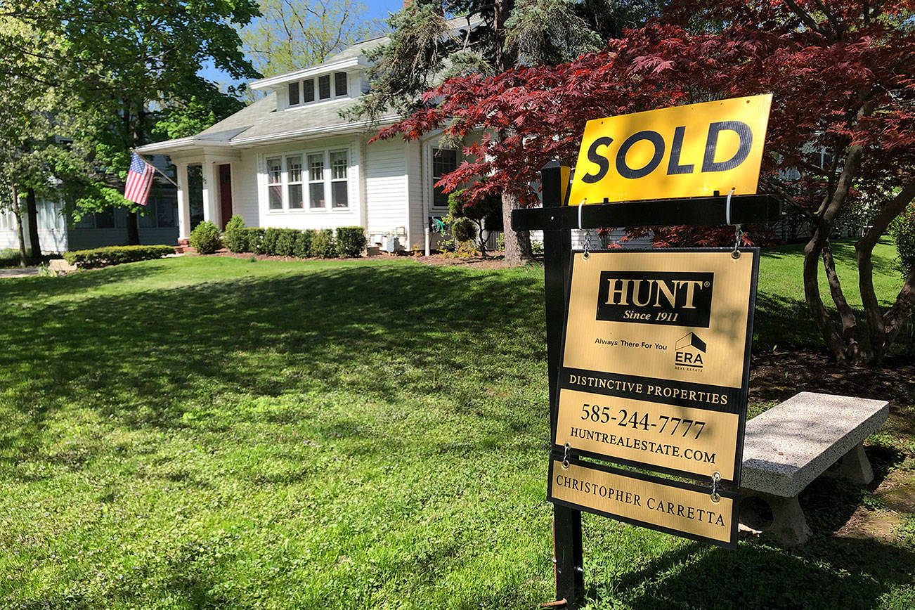 Mortgage rates fall; 30-year loan at all-time low