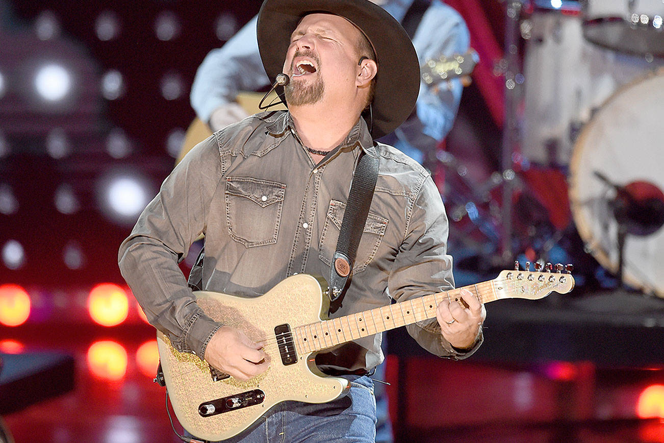 Garth Brooks in Port Townsend — virtually