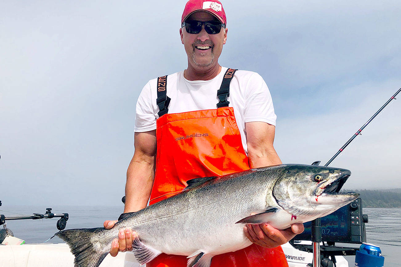 OUTDOORS: Trio makes most of last shot at kings