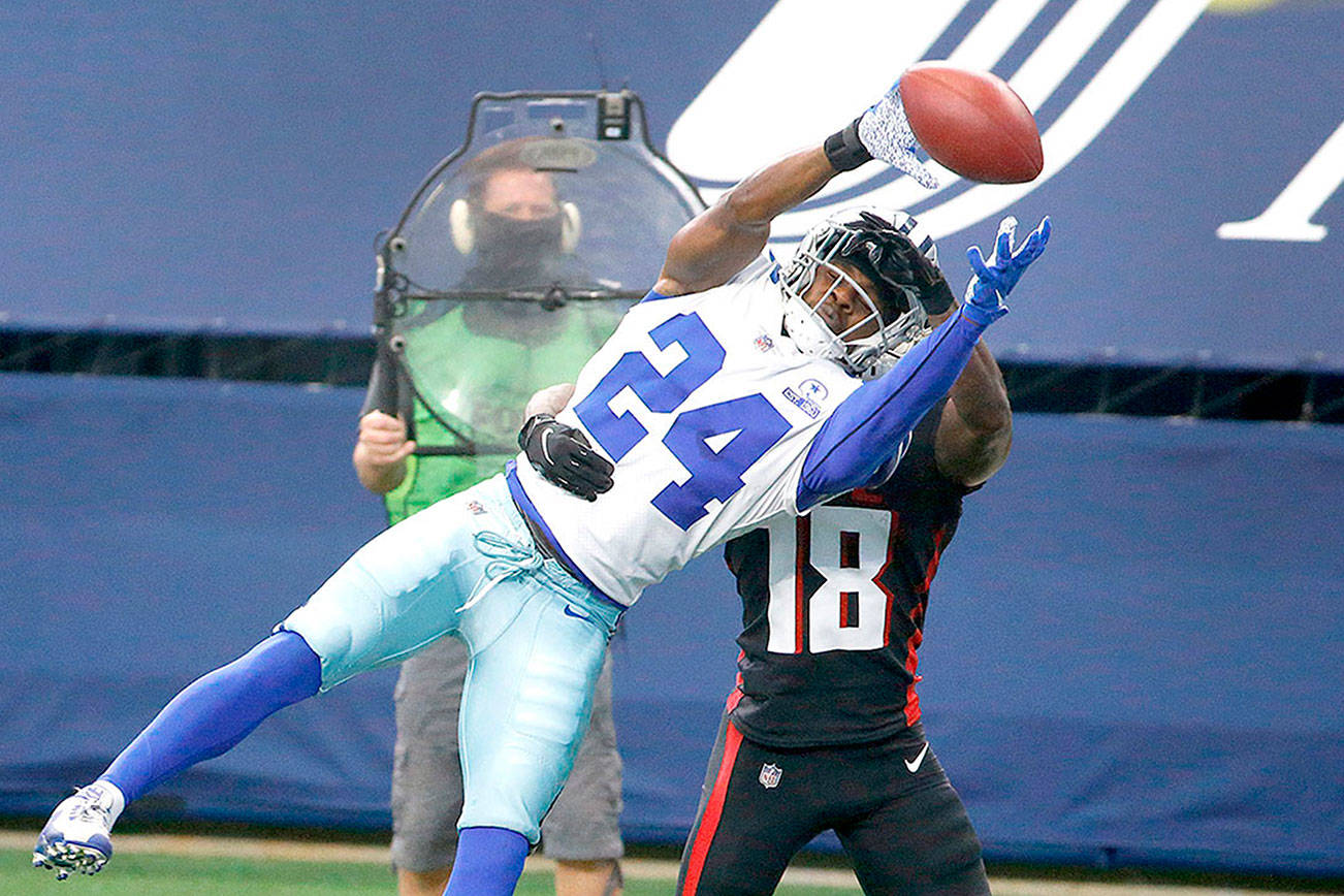 NFL Roundup: Cowboys rally to knock off Falcons