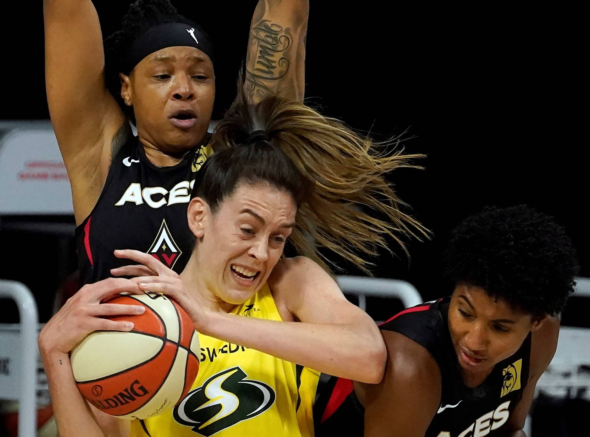 WNBA FINALS: Stewart lifts Storm to Game 1 victory