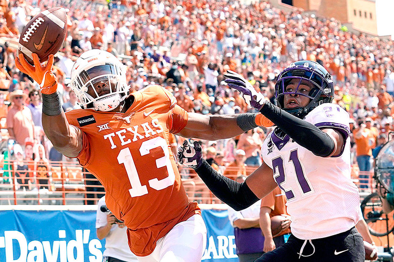 COLLEGE FOOTBALL: TCU stuns No. 9 Texas