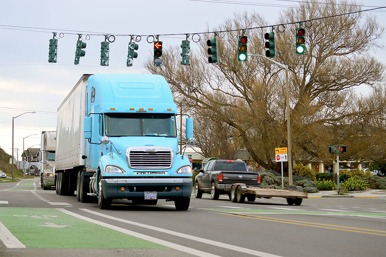 <strong>Diane Urbani de la Paz</strong>/Peninsula Daily News
The Kearney Street-Sims Way intersection, pictured on Tuesday, is one of two where the city of Port Townsend plans to build compact roundabouts. The traffic circles have center islands that make navigation easier for trucks and emergency vehicles.