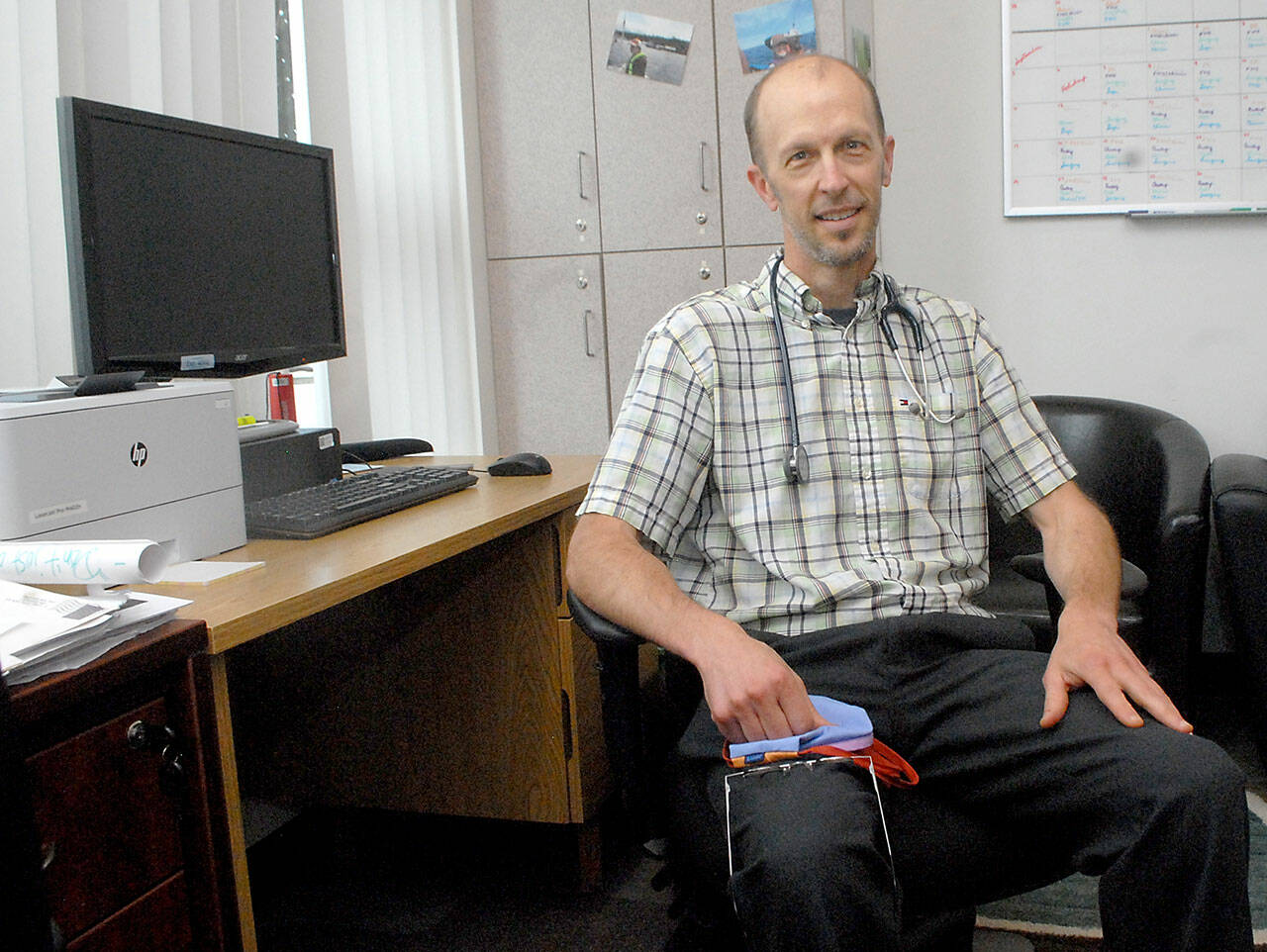 Dr. Ned Hammar
(Keith Thorpe/Peninsula Daily News)