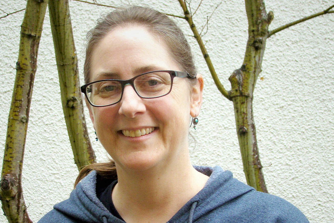 Laurel Moulton will present “Invasive Fruit Flies, Stink Bugs and Hornets: Where Are They Now?” at noon on Thursday.