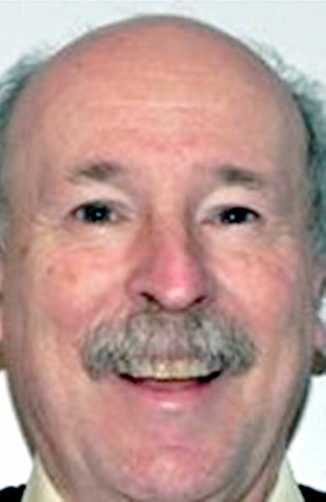 Bob Nuffer will present “Christmas Traditions 2021” at 11 a.m. Sunday.