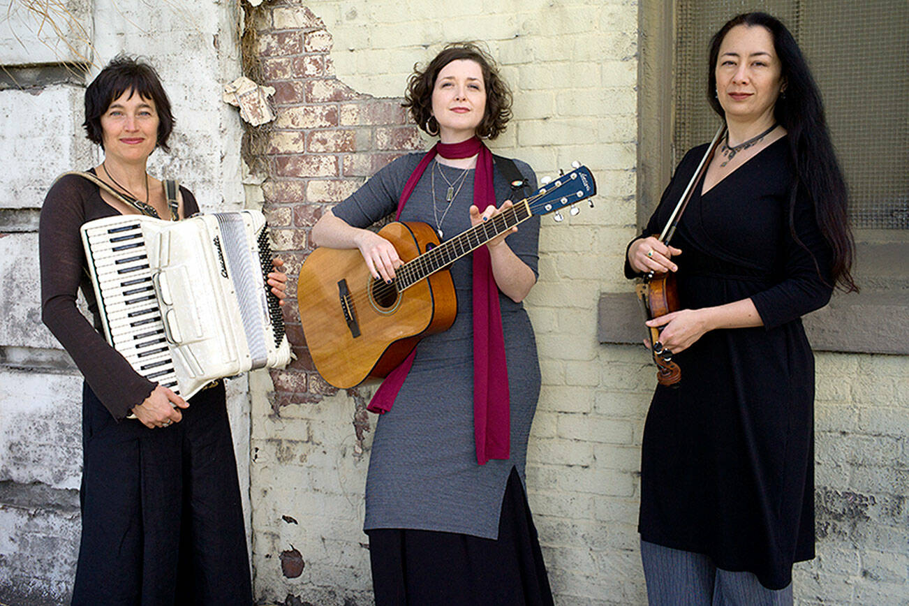 The True Life Trio will perform at Quimper Grange at 7 p.m. Thursday.