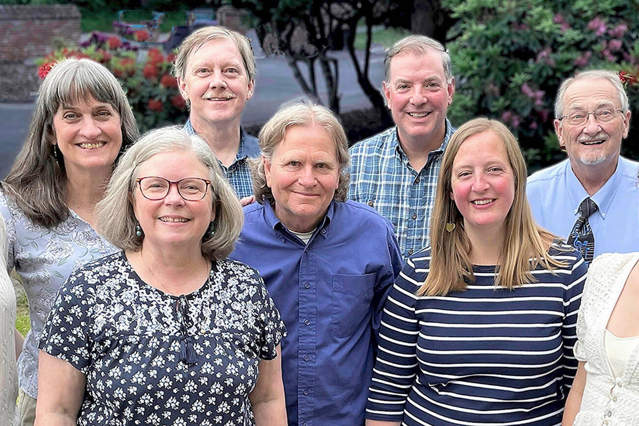 Wild Rose Chorale singers for a pair of 30 th anniversary concerts are (from left) Eugenia Frank,
Leslie Lewis, Lynn Nowak, Chuck Helman, Rolf Vegdahl, Steve Duniho, Sarah Gustner-Hewitt, Al
Thompson, Viola Frank and Doug Rodgers.