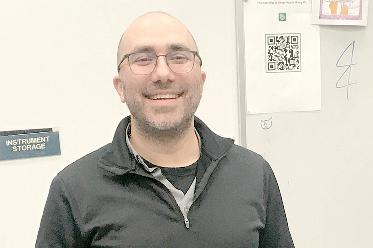 Tigran Arakelyan leads the Port Townsend Symphony Orchestra.