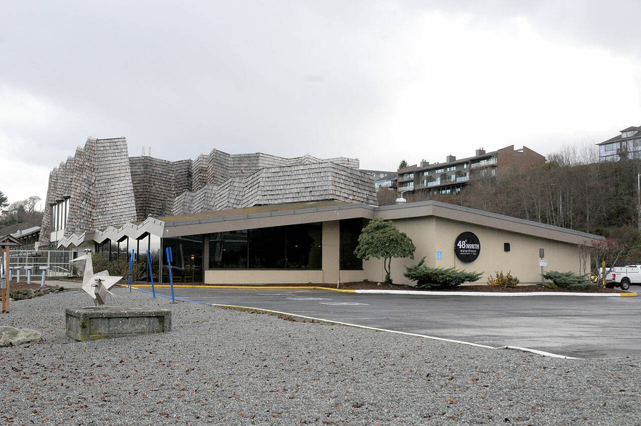 The Port Angeles Red Lion Hotel and adjoining 48º North Waterfront Restaurant, shown on Friday, is slated for rennovation and restaurant expansion. (KEITH THORPE/PENINSULA DAILY NEWS)