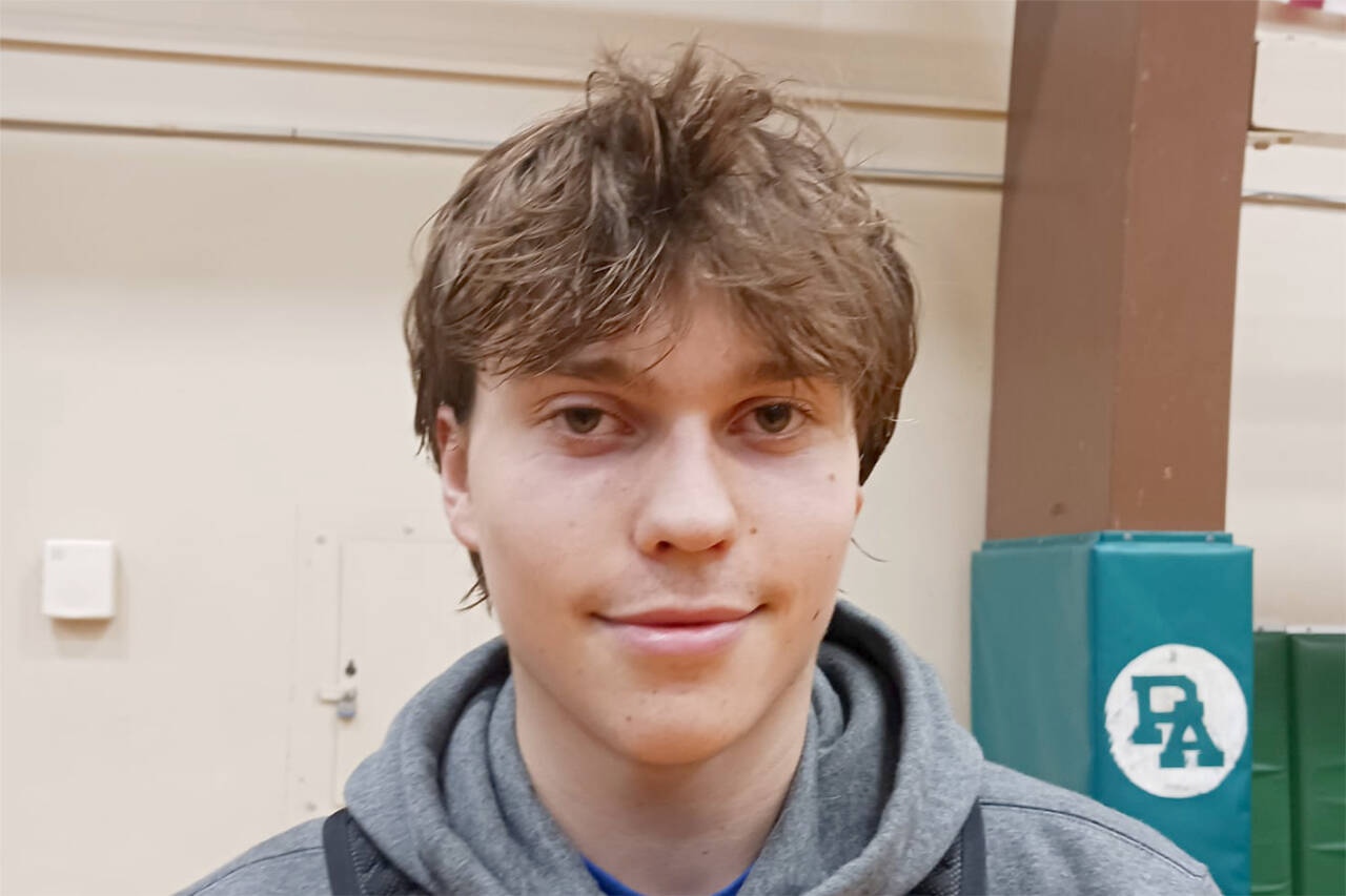 Port Angeles’ Parker Nickerson scored 42 points in a 68-60 road win Tuesday over Kingston. (Pierre LaBossiere/Peninsula Daily News)