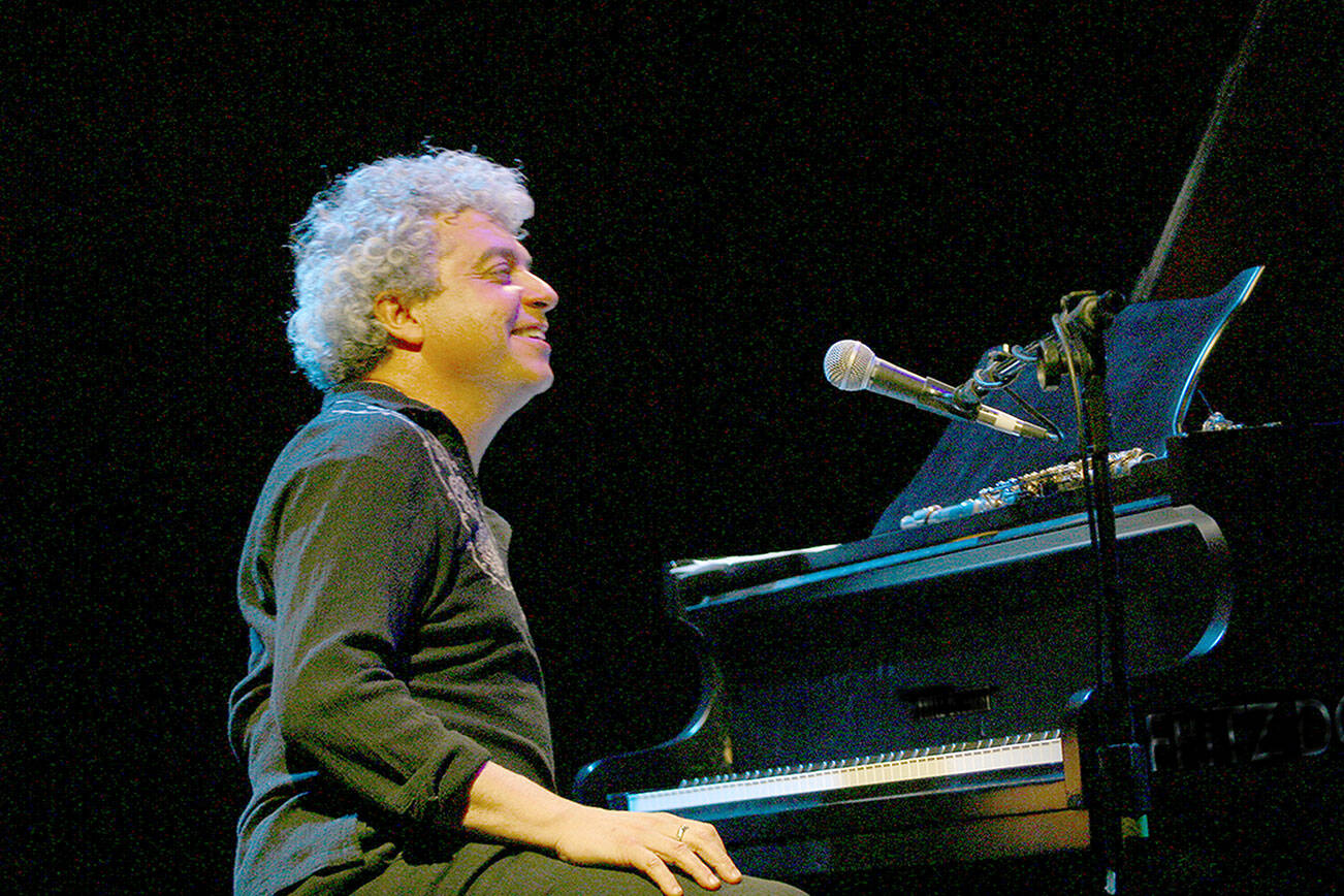 Adriana Elias
The orchestra wsill welcome three-time Latin Grammy nominee Jovino Santos Neto.