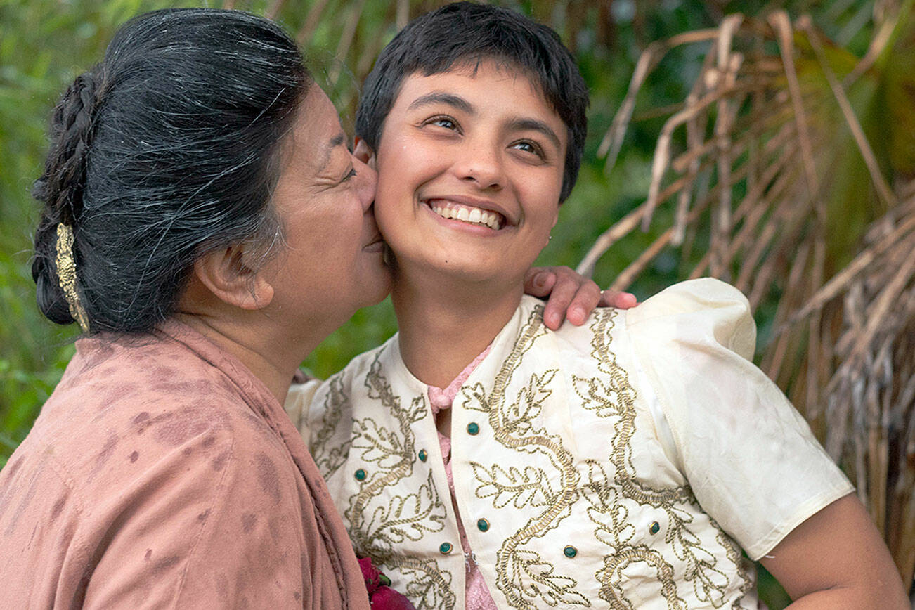 Two REDD cast members are Consuelo Aduviso, at left, and Gabs Nathanson.