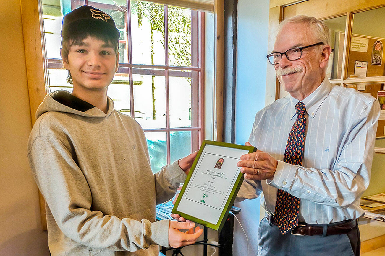 Verbal permission to use from Diegos mother Lorena - photo by Lilly Schneider

Diego Murray, on left, accepts the Fairbank Award for Youth Environmental Action from Richard Tucker, executive director of the Jefferson Land Trust.
