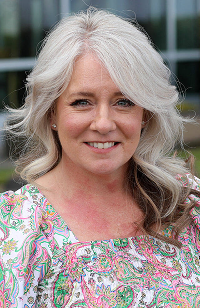 Jessica Rutz has received a BEE award from Olympic Medical Center.