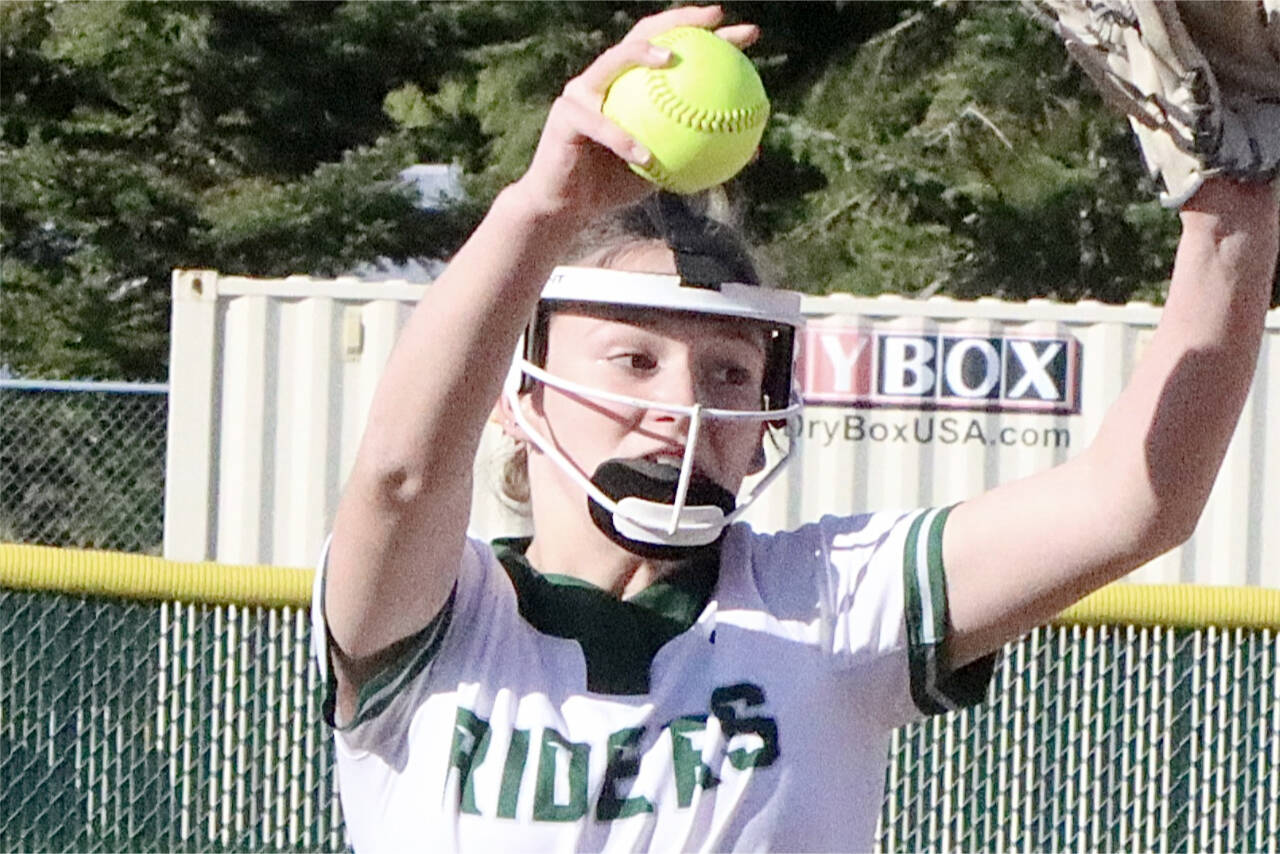 Port Angeles softball player Lynzee Reid pitches against Bremerton last week. (Dave Logan/for Peninsula Daily News)