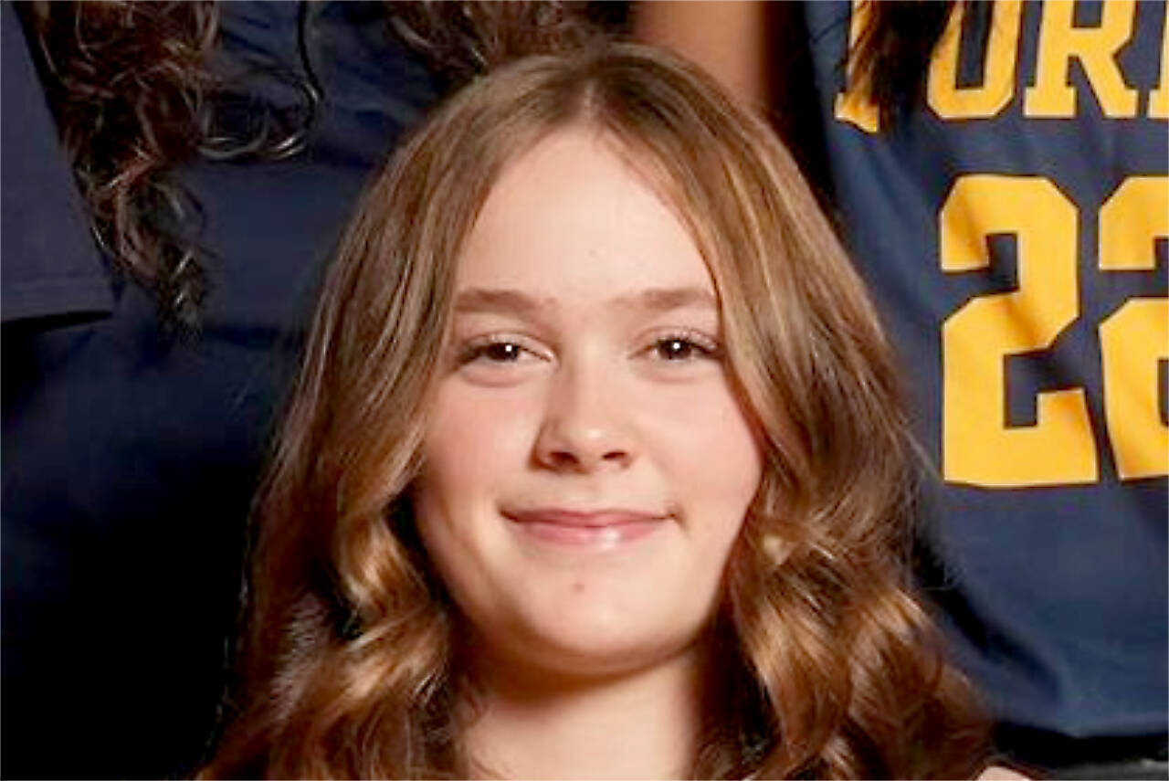 Fynlie Peters, Forks softball