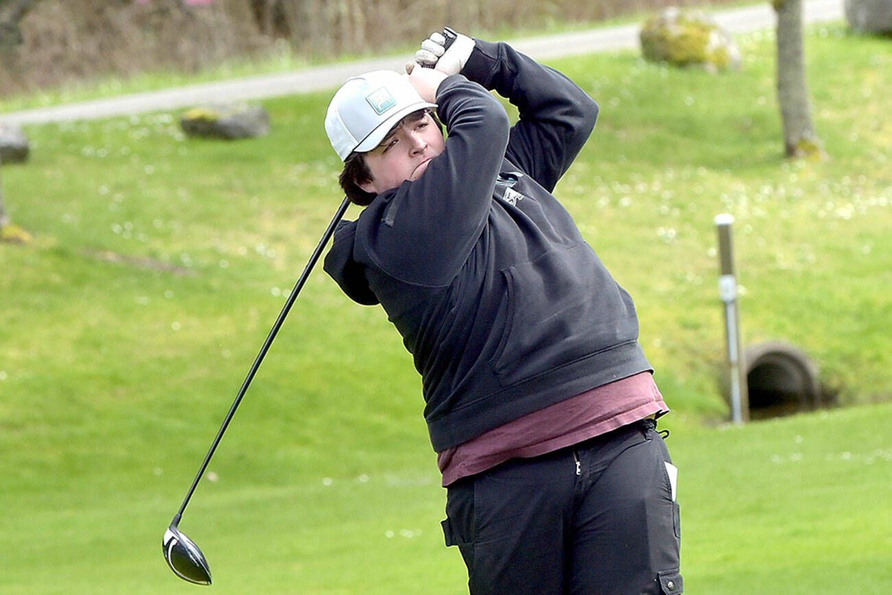 KEITH THORPE/PENINSULA DAILY NEWS
Max Gagnon of Port Angeles tees off on Thursday at Peninsula Golf Course.