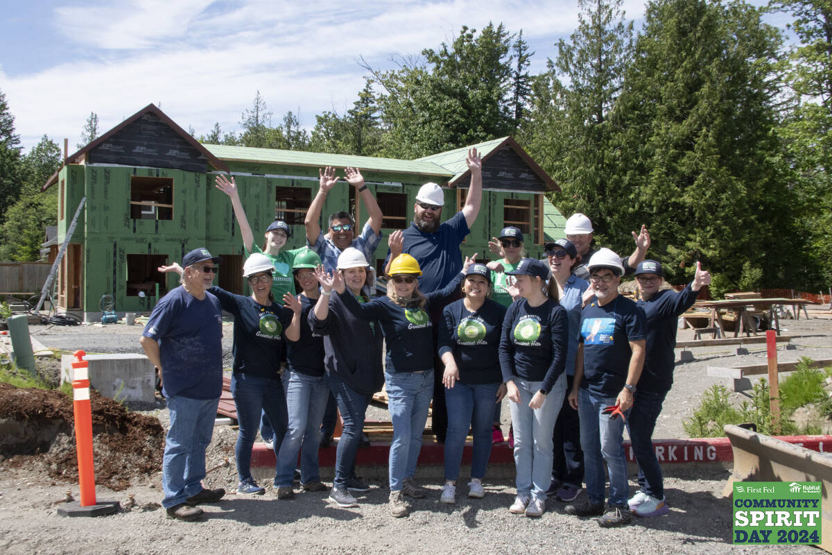 During First Fed’s 2024 Community Spirit Day, more than 170 employees volunteered across 21 nonprofits throughout western Washington, contributing 700+ volunteer hours in a single day.