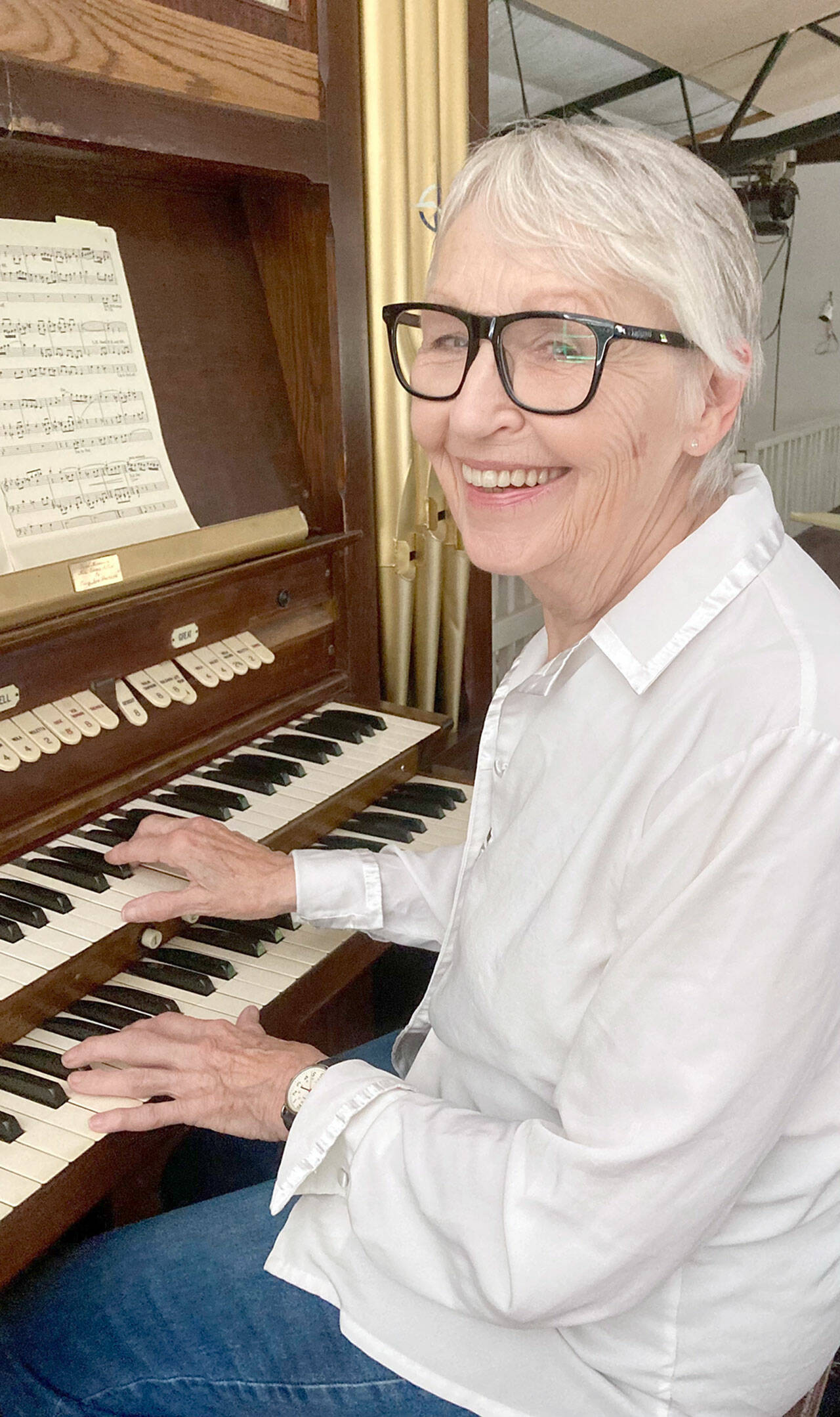 Organist Terry Reitz will perform at Candlelight Concerts on Thursday.