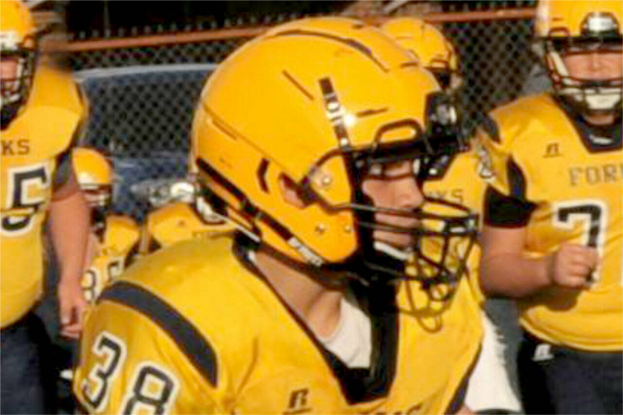 Kade Highfield, Forks football