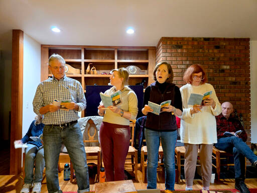 Ludlow Village Players, from left, Kim DeRidder as Dad, Jenna Welch as Brittney, Christie Lang as Kat, Susan Abrahamson as Mom and Glenn Gilbert, seated, as Kevin, during a rehearsal for “Mom’s Gift.”