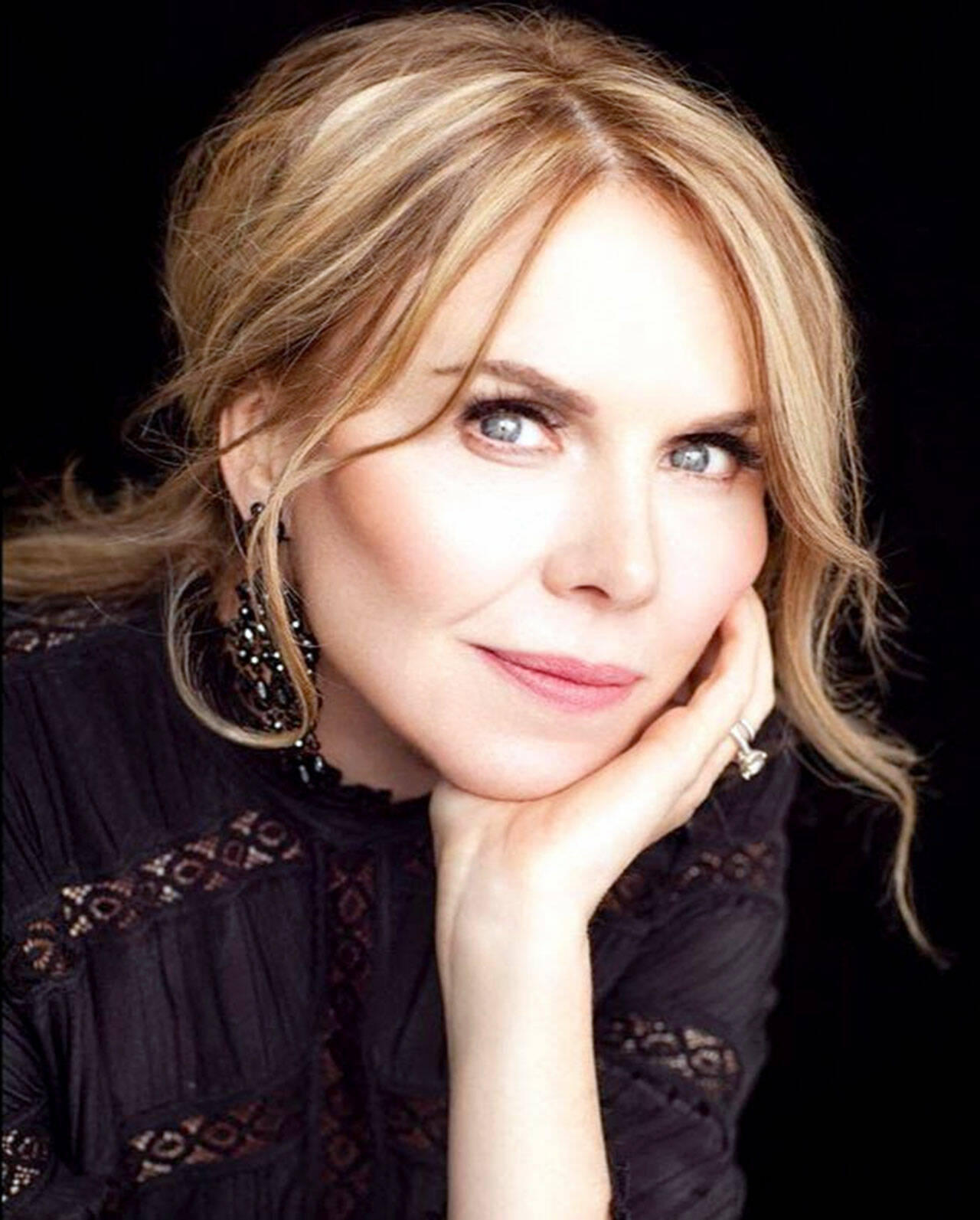 Mary Fahl will perform Sunday at Concerts in the Woods.