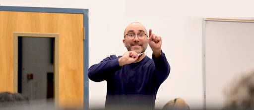 Tigran Arakelyan will conduct a concert by the Port Townsend Symphony Orchestra at Chimacum High School on Sunday.