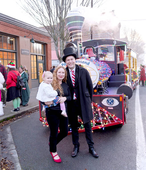 Port Townsend Mayor David Faber with wife Laura Faber and daughter Mira Faber at this year’s tree lighting ceremony. (Craig Wester)